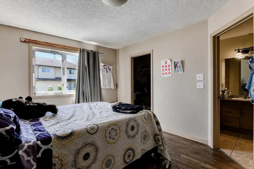9506 91 Street Grande Prairie AB T8X 1V3
