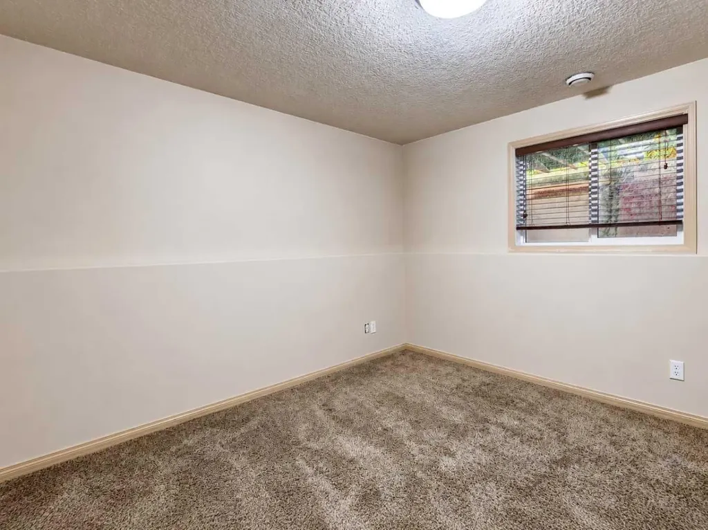 9506 91 Street Grande Prairie AB T8X 1V3