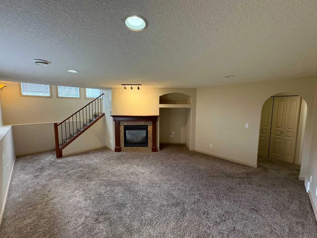 9506 91 Street Grande Prairie AB T8X 1V3