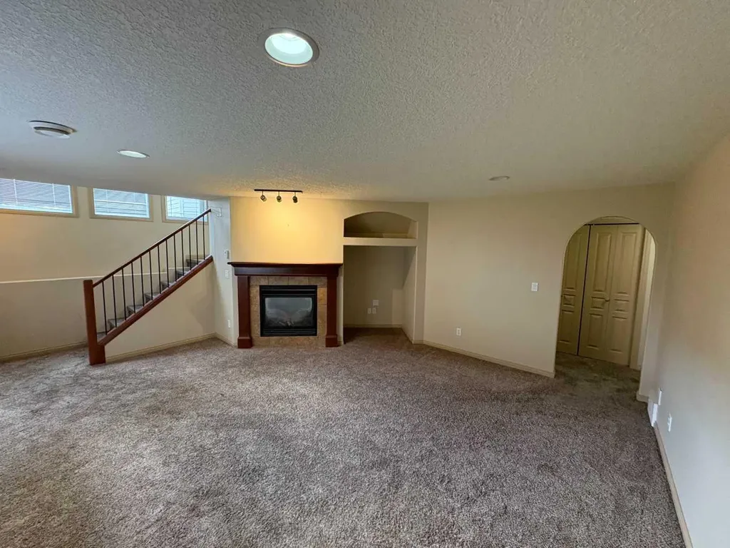 9506 91 Street Grande Prairie AB T8X 1V3