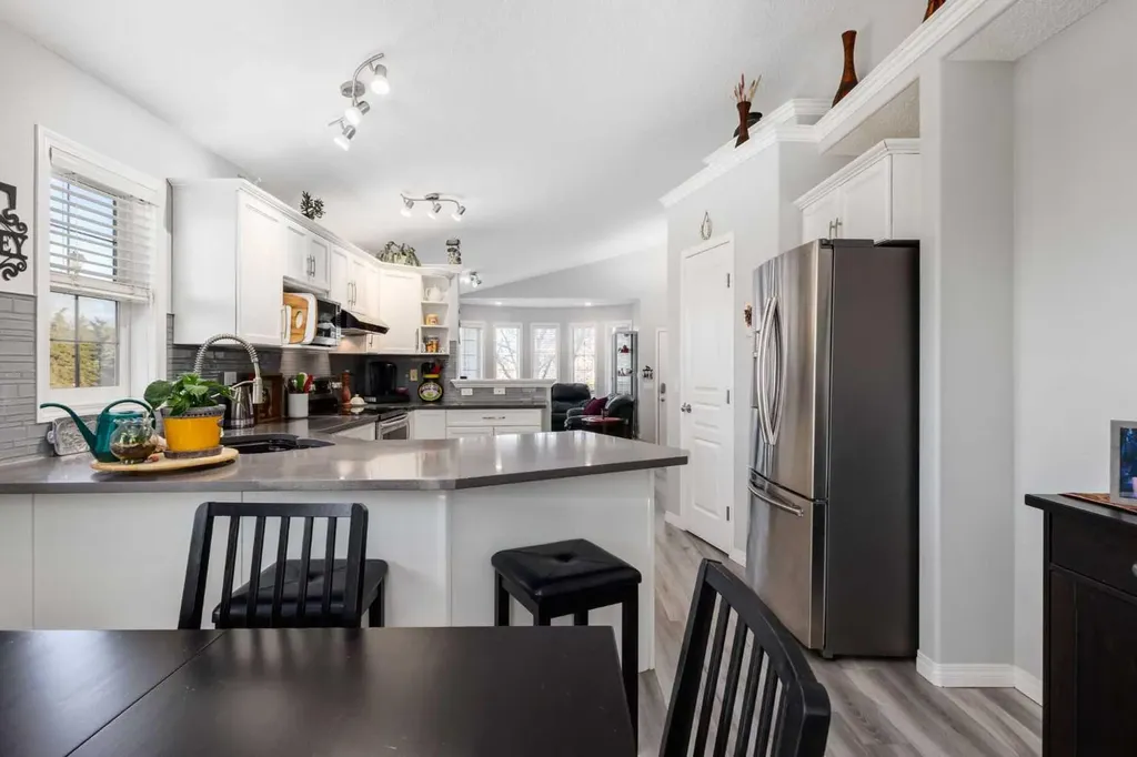 138 West Creek Springs Chestermere AB T1X 1N8