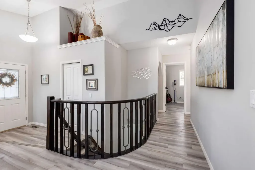 138 West Creek Springs Chestermere AB T1X 1N8