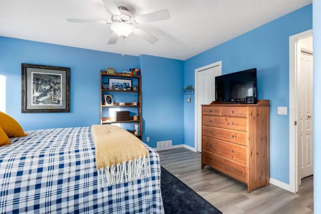 138 West Creek Springs Chestermere AB T1X 1N8