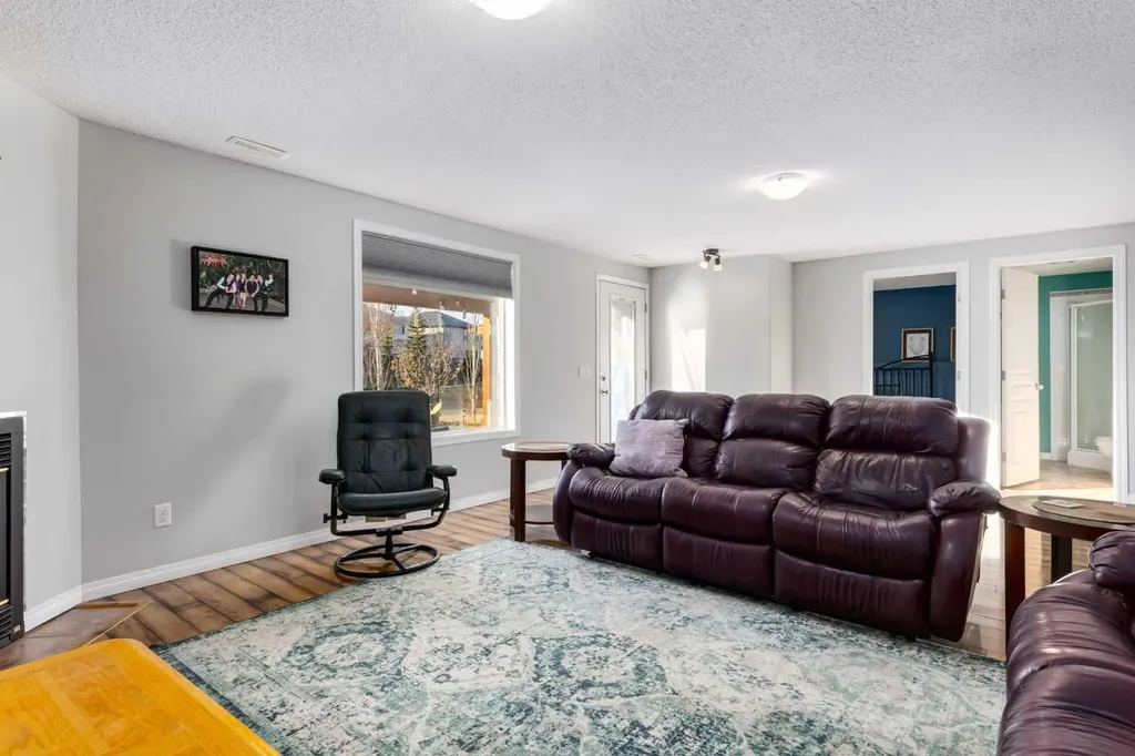 138 West Creek Springs Chestermere AB T1X 1N8