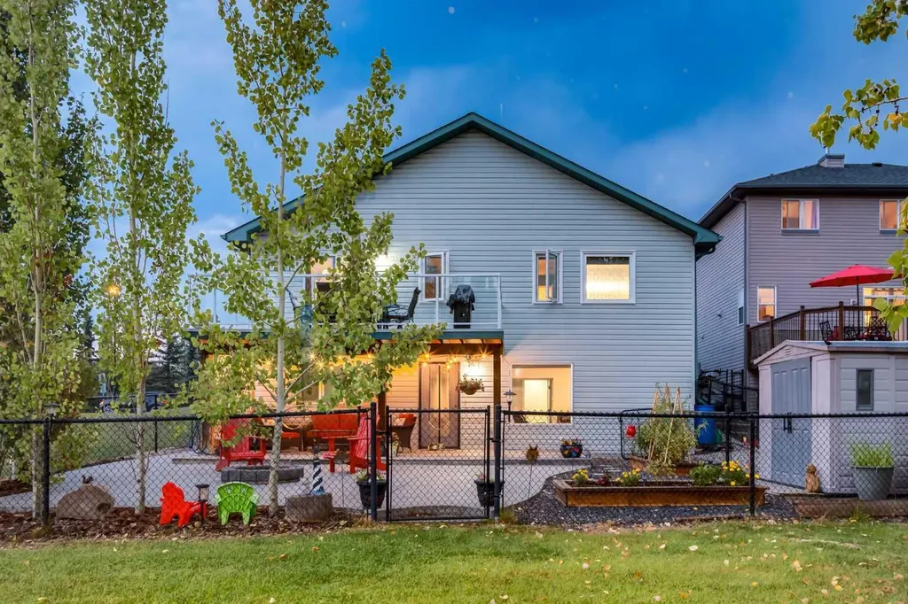 138 West Creek Springs Chestermere AB T1X 1N8