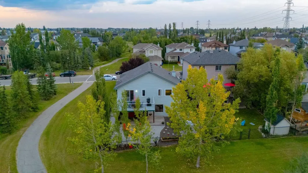 138 West Creek Springs Chestermere AB T1X 1N8