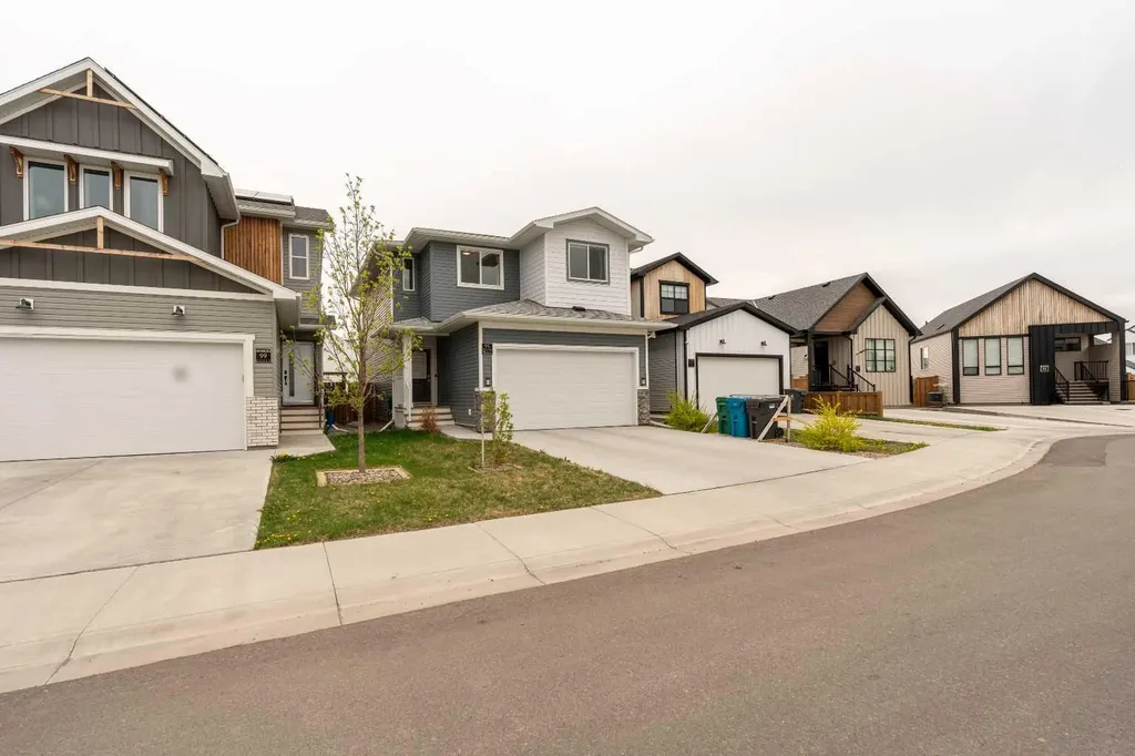 95 Blackwolf Pass N Lethbridge AB T1H 7H8