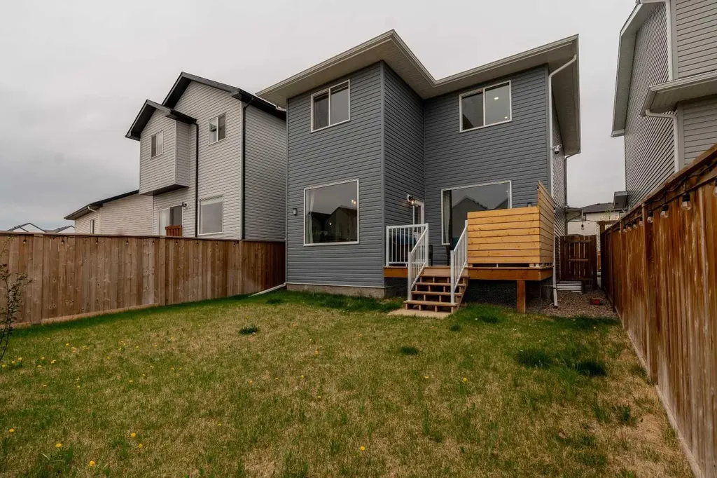 95 Blackwolf Pass N Lethbridge AB T1H 7H8