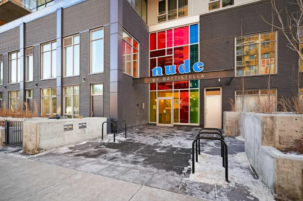 1319 14 Avenue SW Calgary AB T3C 0W3