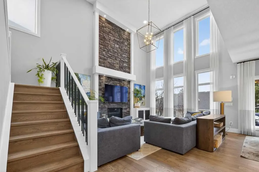 105 Westpoint Way SW Calgary AB T3H 2A5