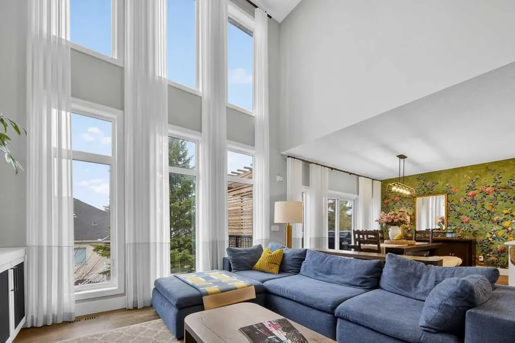 105 Westpoint Way SW Calgary AB T3H 2A5