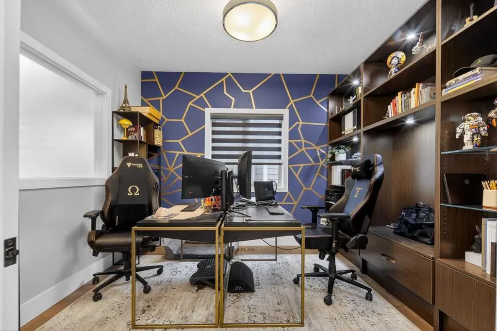105 Westpoint Way SW Calgary AB T3H 2A5