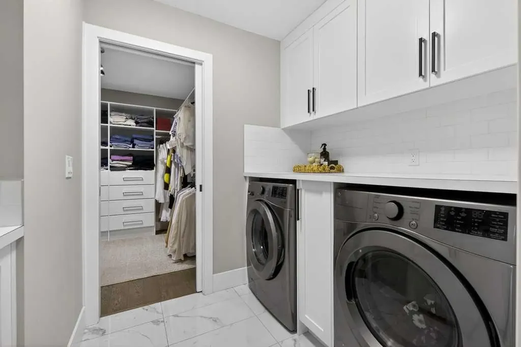 105 Westpoint Way SW Calgary AB T3H 2A5