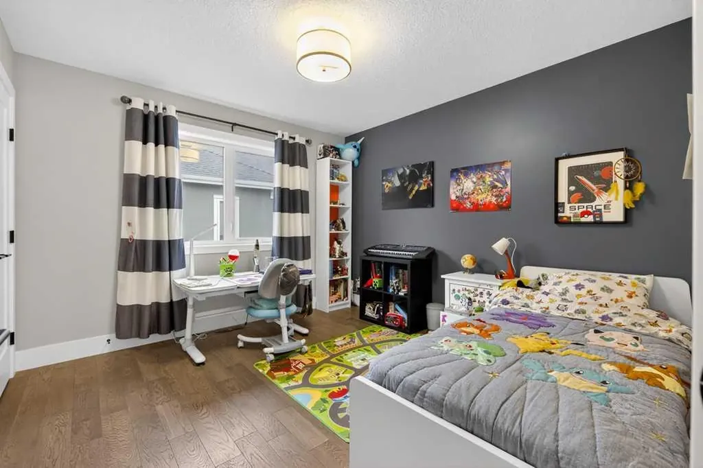 105 Westpoint Way SW Calgary AB T3H 2A5