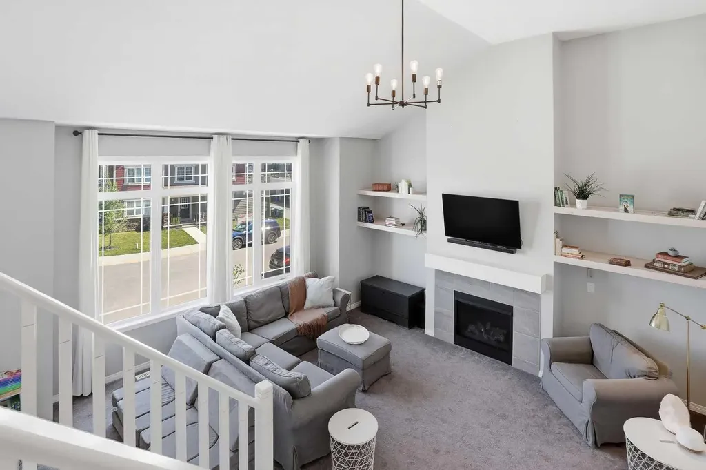 25 Yorkville Green SW Calgary AB T2X4J8