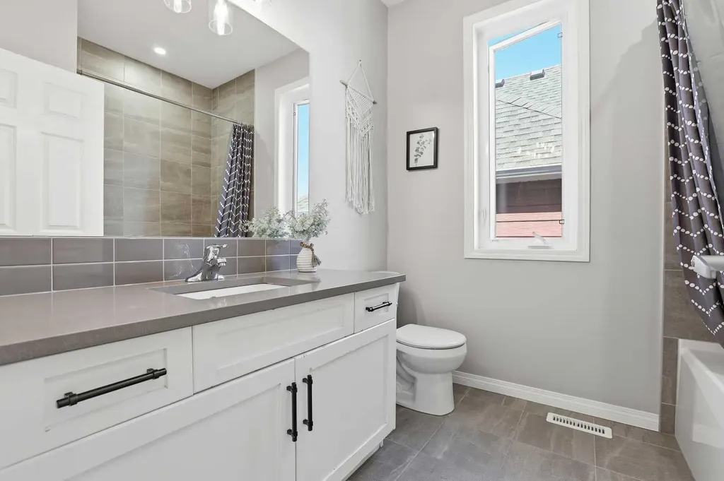 25 Yorkville Green SW Calgary AB T2X4J8
