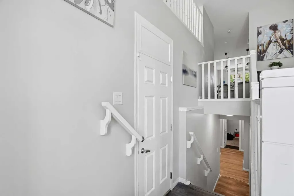 25 Yorkville Green SW Calgary AB T2X4J8