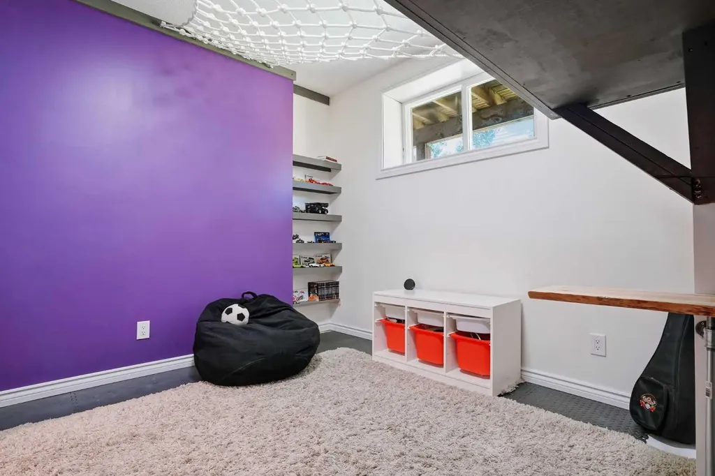 25 Yorkville Green SW Calgary AB T2X4J8