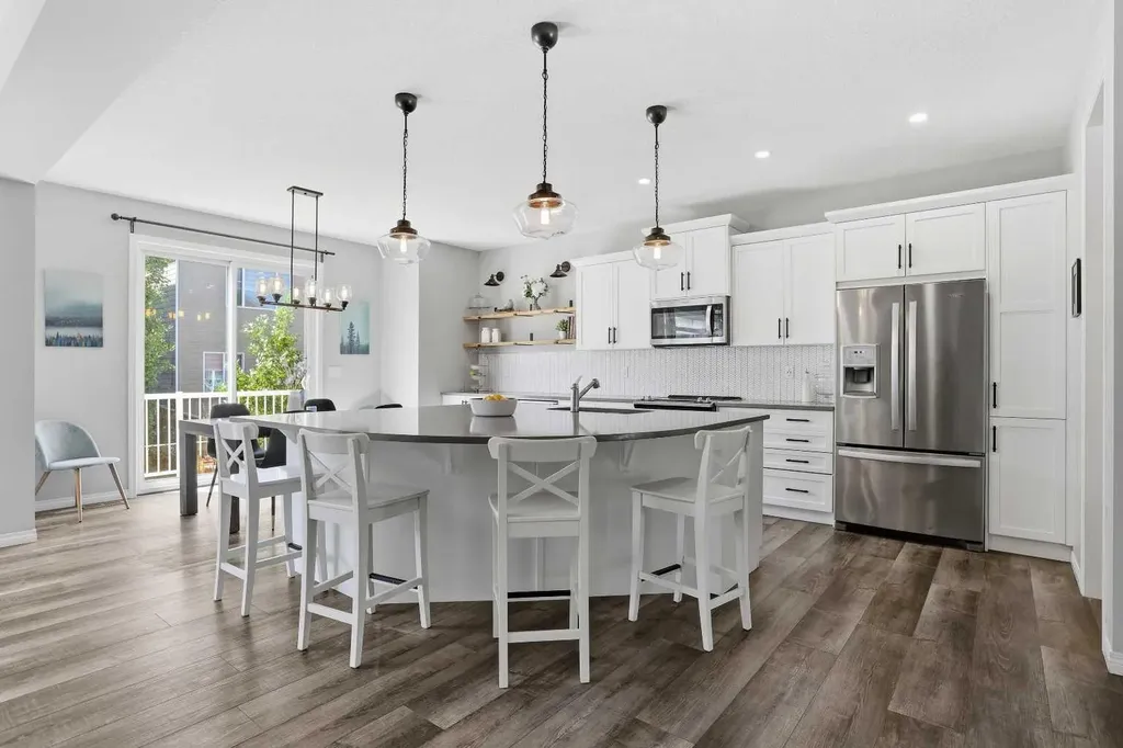 25 Yorkville Green SW Calgary AB T2X4J8