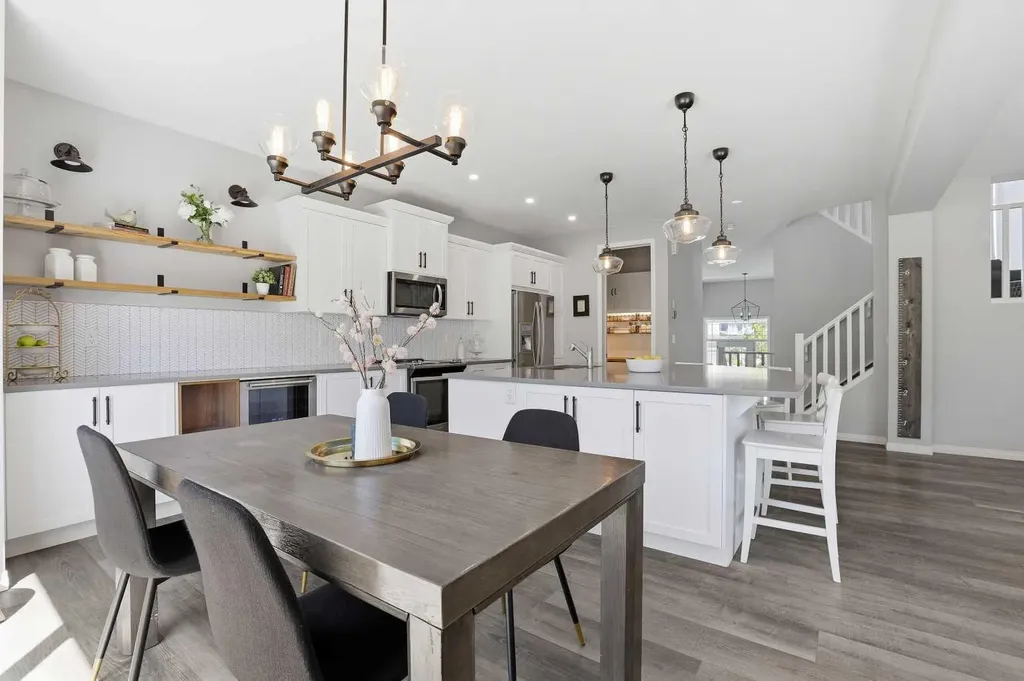 25 Yorkville Green SW Calgary AB T2X4J8