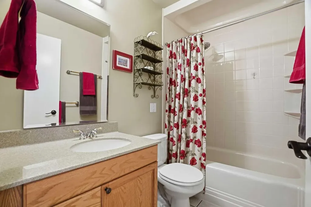 6448 Silver Ridge Way NW Calgary AB T3B 3X7