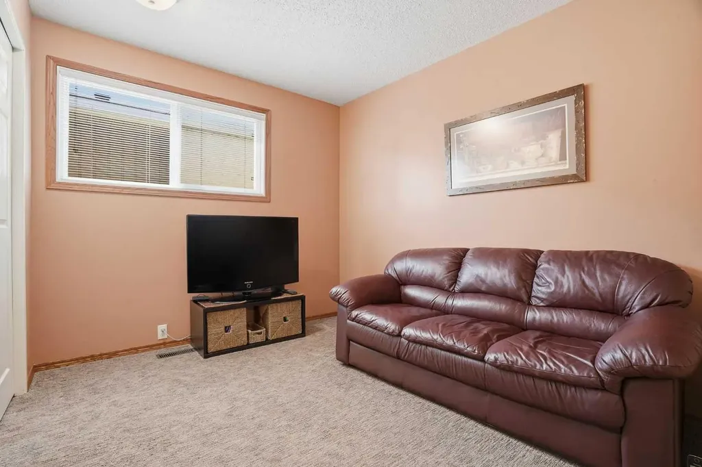 6448 Silver Ridge Way NW Calgary AB T3B 3X7