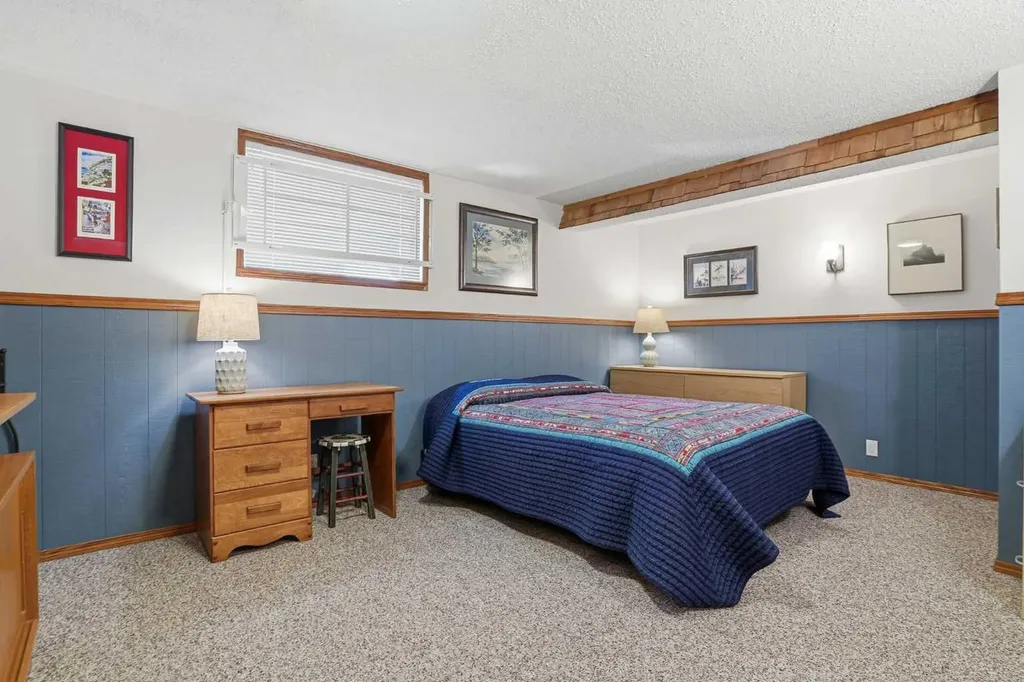 6448 Silver Ridge Way NW Calgary AB T3B 3X7