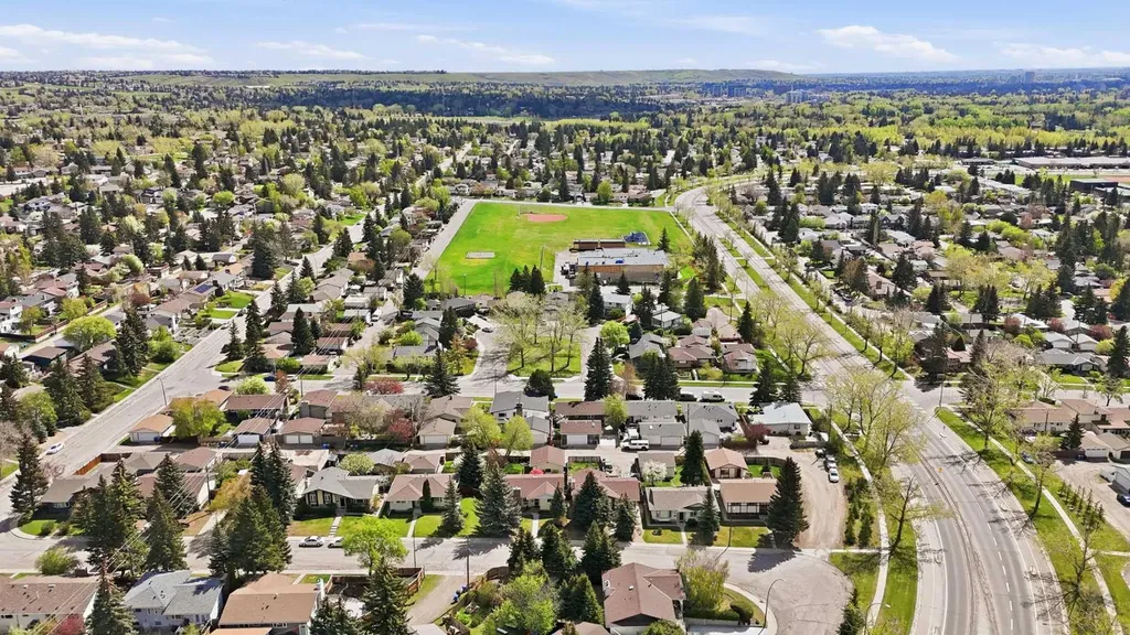6448 Silver Ridge Way NW Calgary AB T3B 3X7