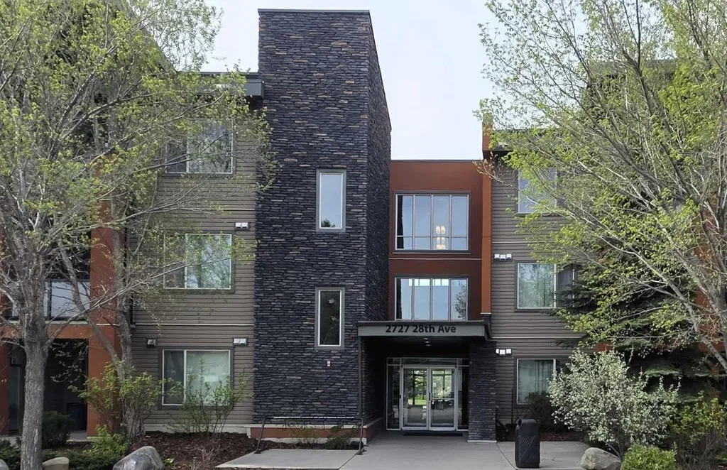 2727 28 Avenue SE Calgary AB T2B 0L4