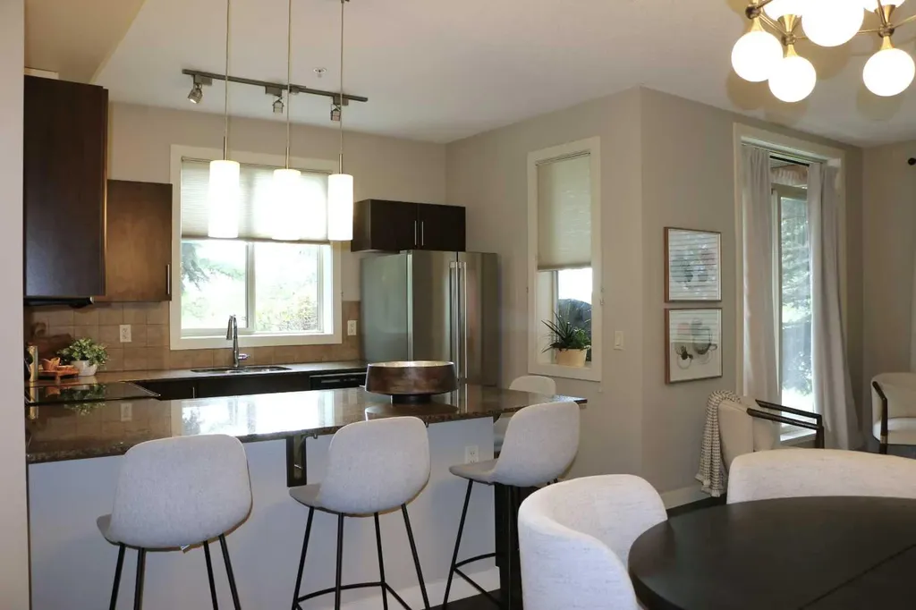 2727 28 Avenue SE Calgary AB T2B 0L4