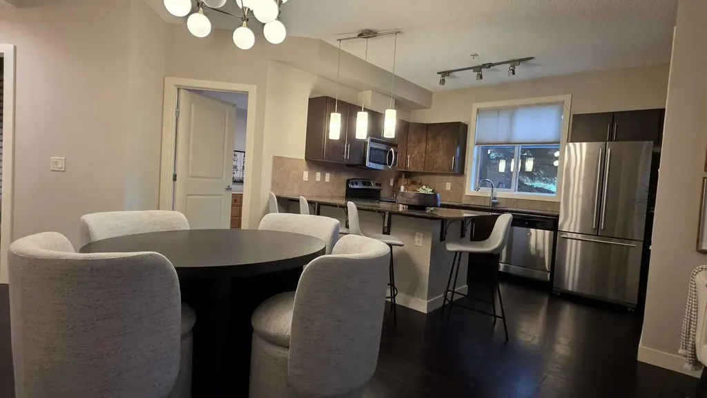2727 28 Avenue SE Calgary AB T2B 0L4