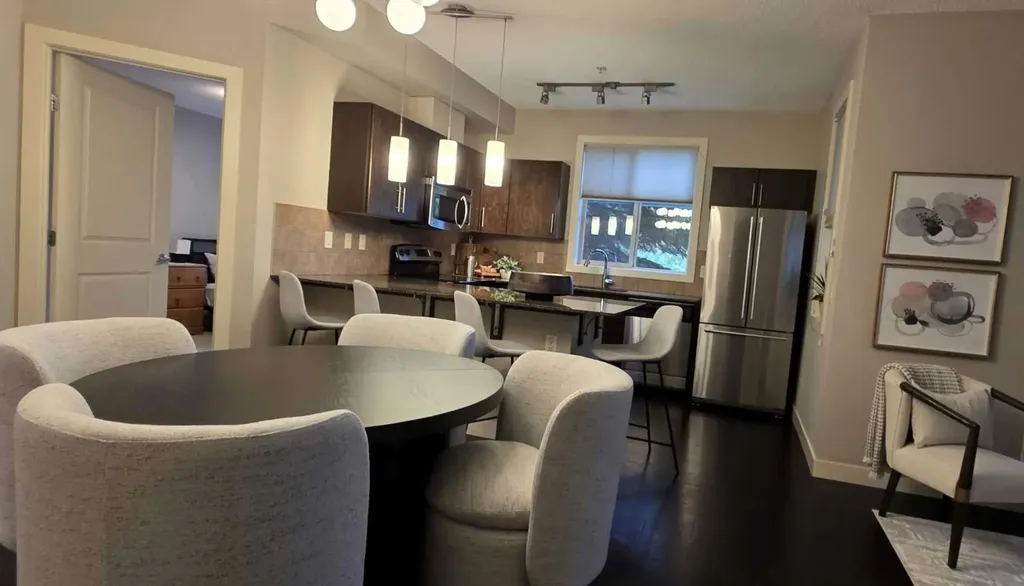 2727 28 Avenue Calgary AB T2B 0L4