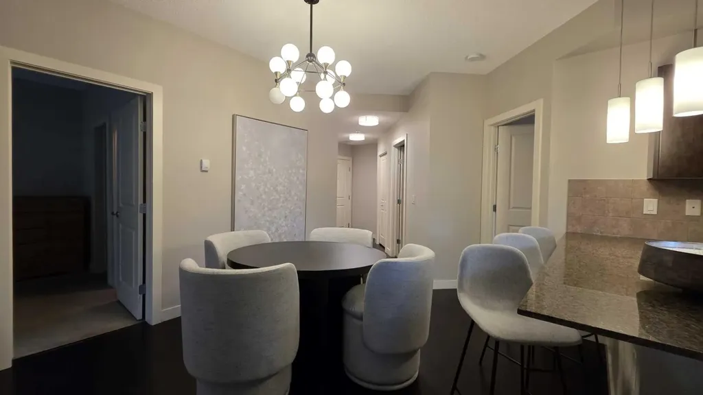 2727 28 Avenue Calgary AB T2B 0L4