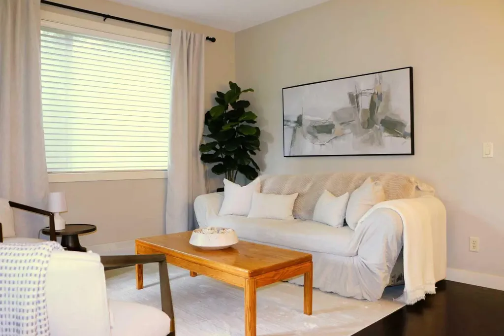 2727 28 Avenue SE Calgary AB T2B 0L4