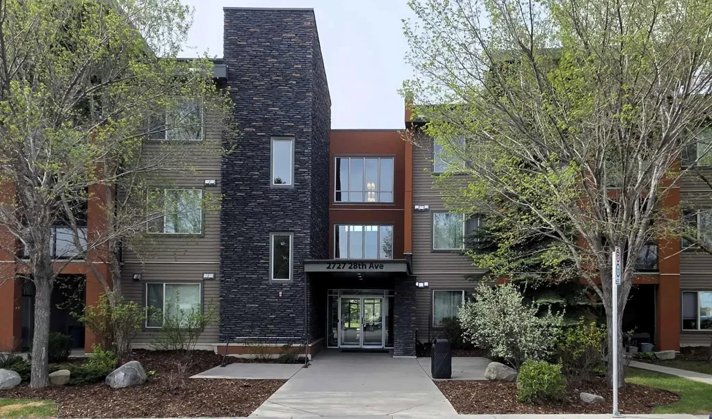 2727 28 Avenue Calgary AB T2B 0L4