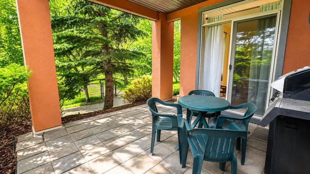 2727 28 Avenue SE Calgary AB T2B 0L4