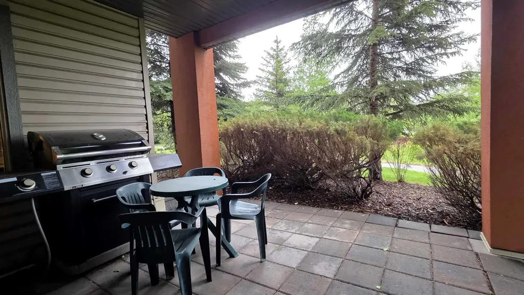 2727 28 Avenue SE Calgary AB T2B 0L4