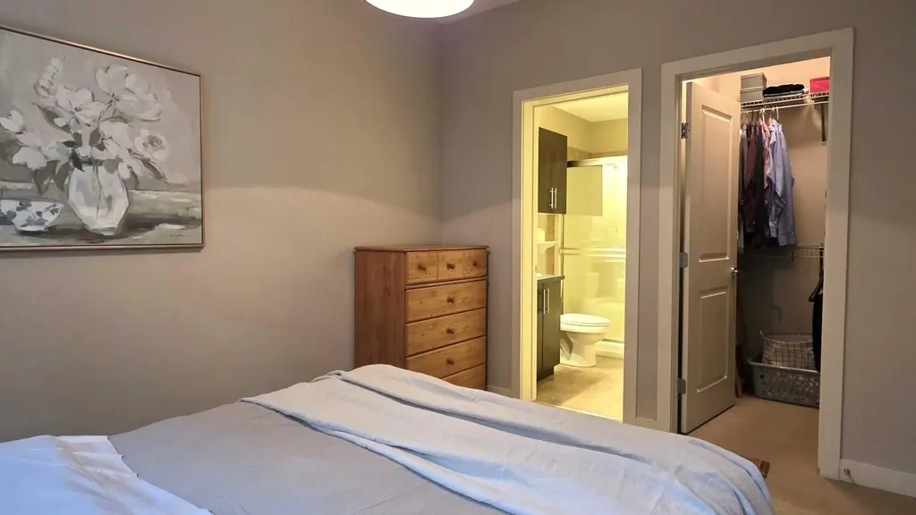 2727 28 Avenue SE Calgary AB T2B 0L4