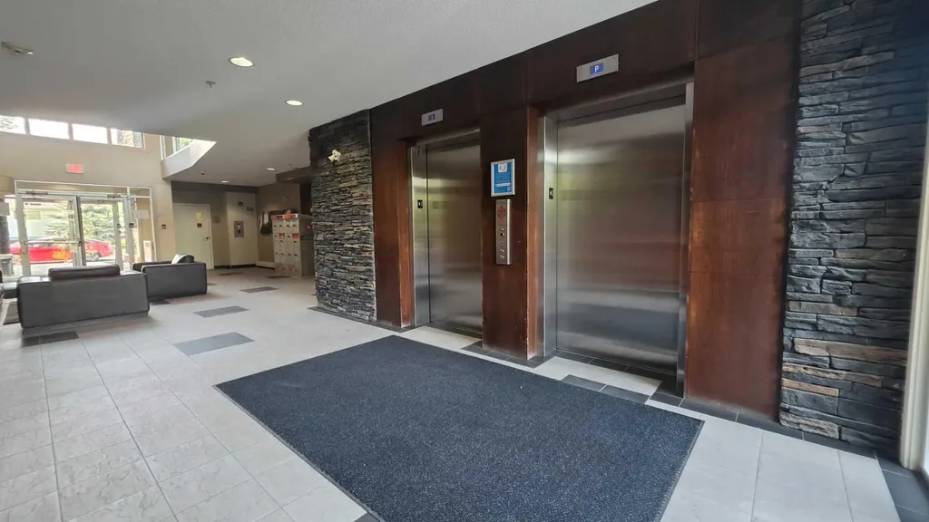 2727 28 Avenue SE Calgary AB T2B 0L4