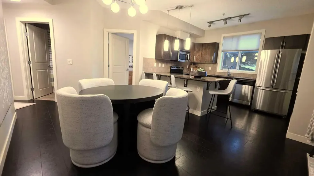 2727 28 Avenue SE Calgary AB T2B 0L4