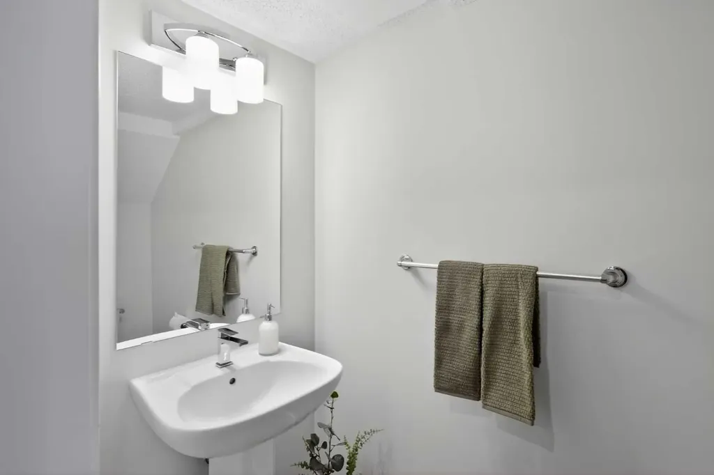 348 Cranbrook Square SE Calgary AB T3M3K8