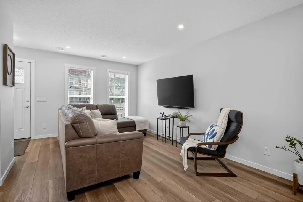 348 Cranbrook Square SE Calgary AB T3M3K8