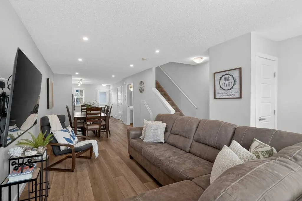 348 Cranbrook Square SE Calgary AB T3M3K8