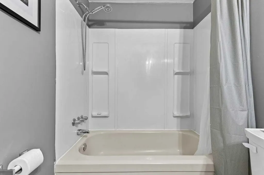 117 Sunset Way High River AB T1V1J4