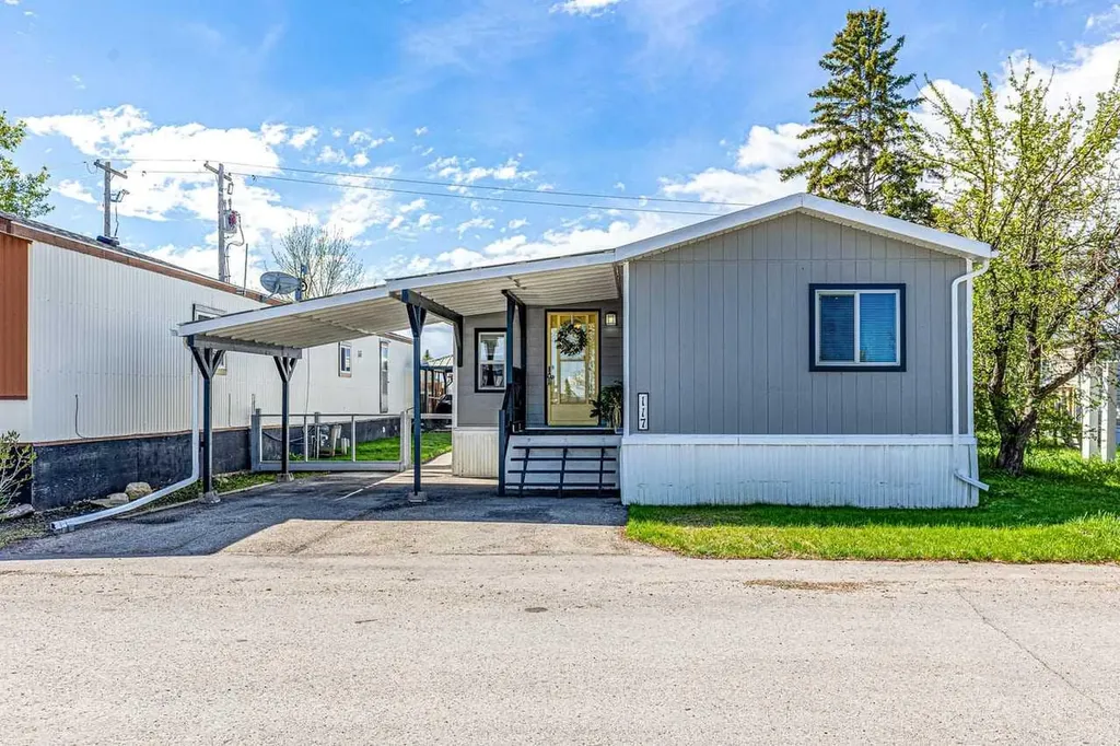 117 Sunset Way High River AB T1V1J4