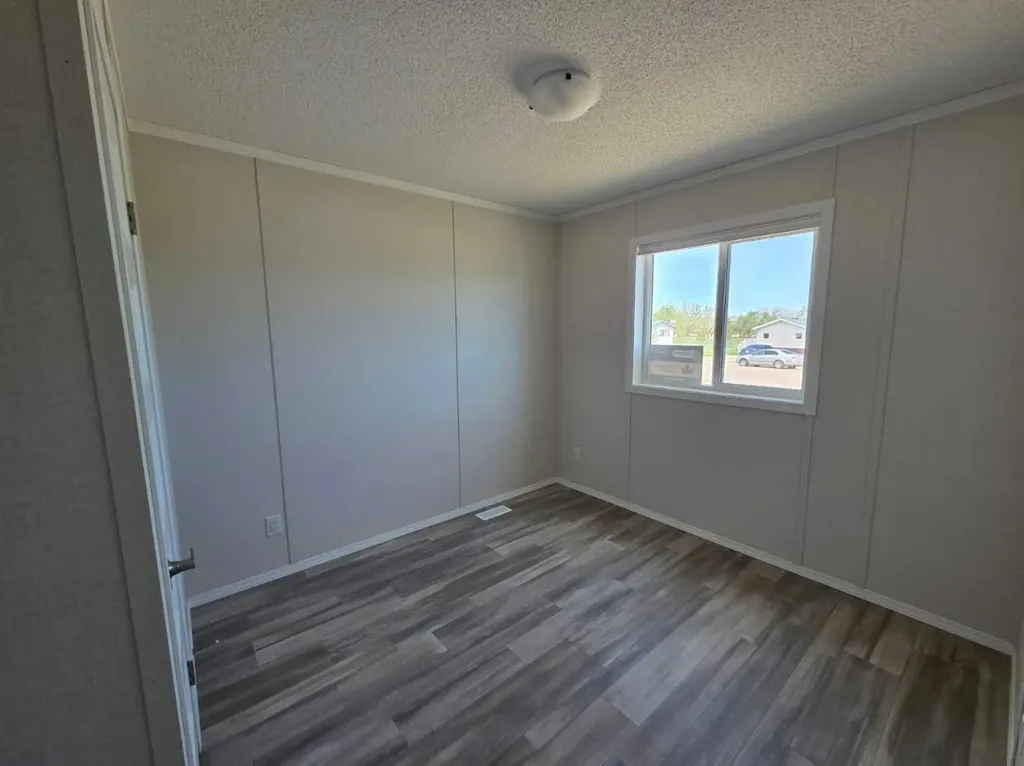 625 3 Avenue Hays AB T0K 1B0