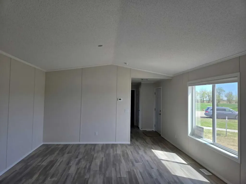 625 3 Avenue Hays AB T0K 1B0