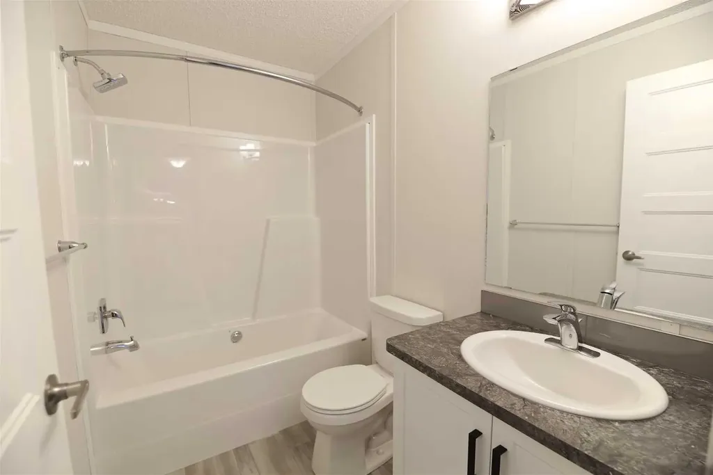 625 3 Avenue Hays AB T0K 1B0