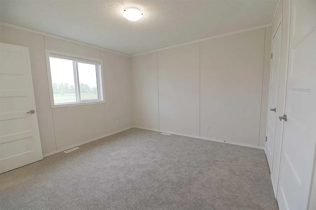625 3 Avenue Hays AB T0K 1B0