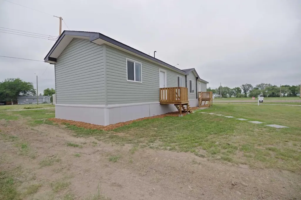 625 3 Avenue Hays AB T0K 1B0